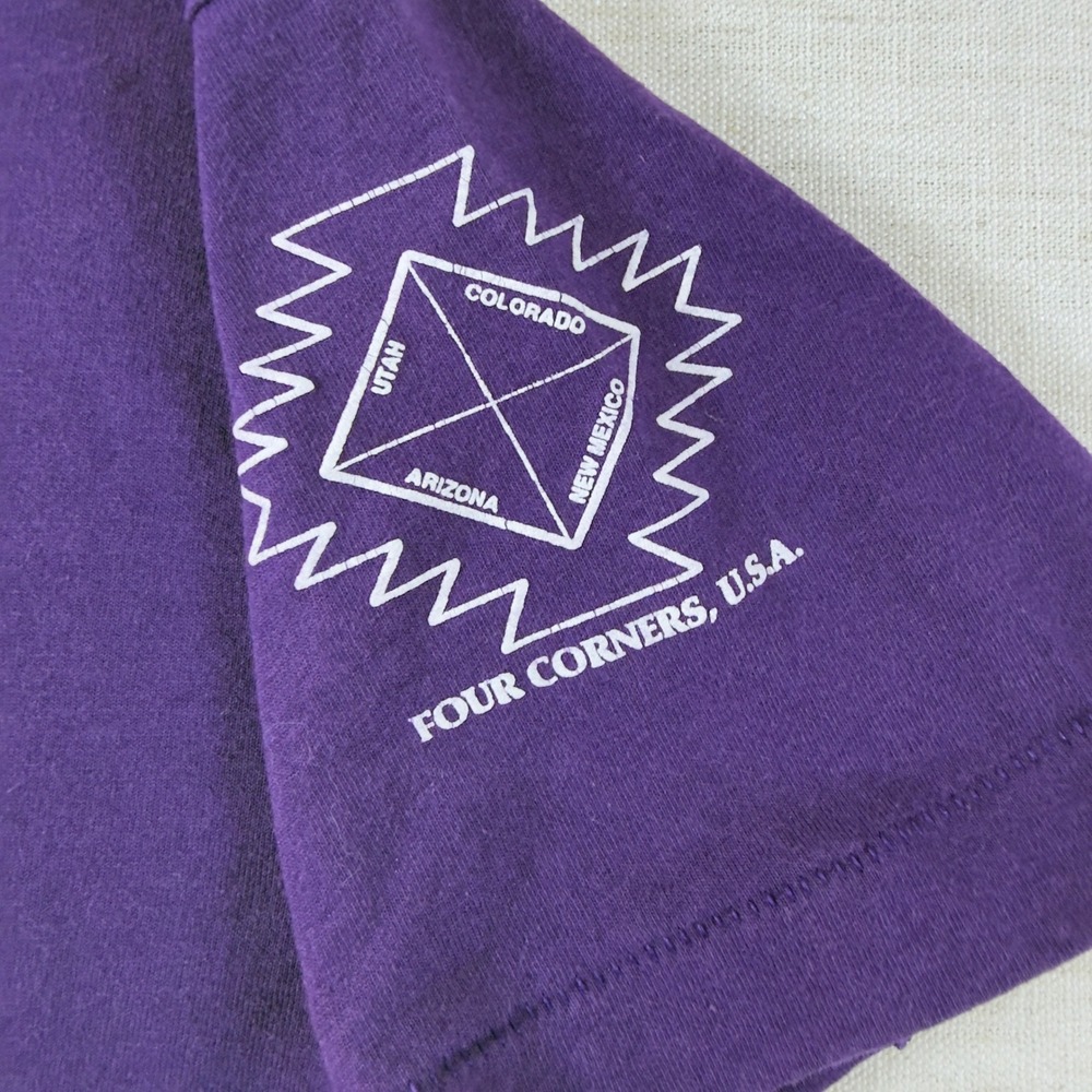 Vintage Fruit of the Loom Best T-Shirt Purple Southwestern Sun Face Graphic M - Picture 3 of 12